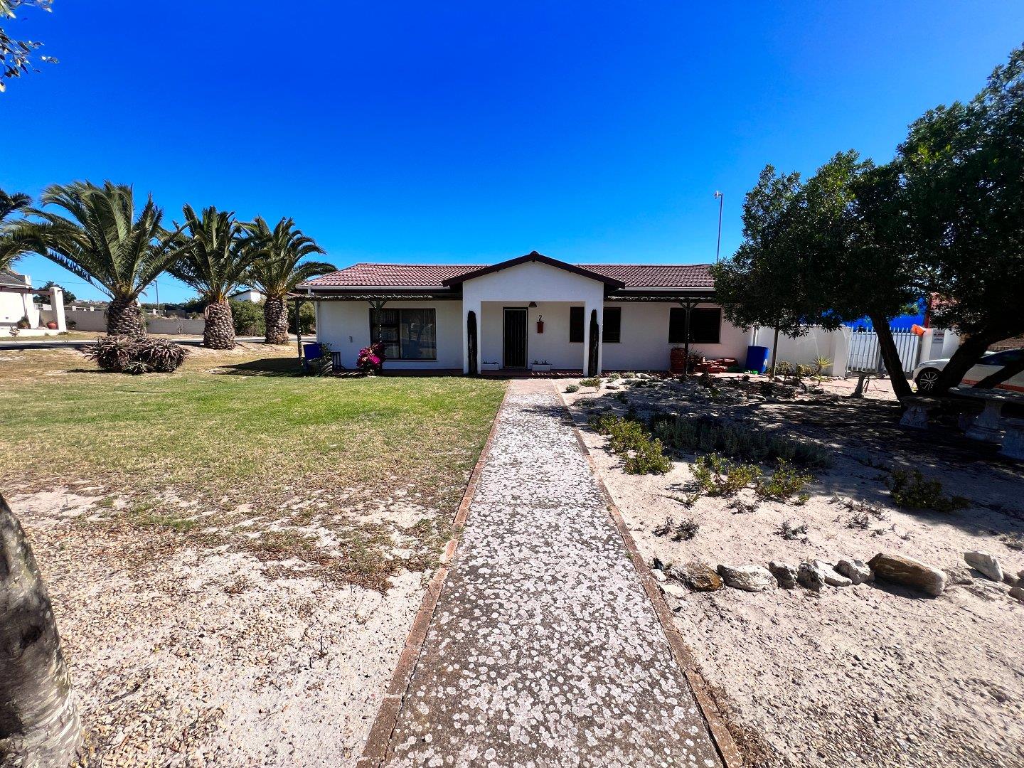 Middedorp, Langebaan Property Property and houses for sale in