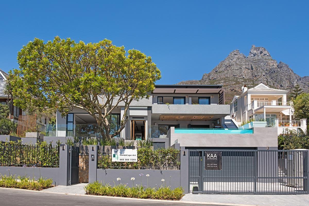 6 Bedroom House for sale in Camps Bay P24113787830