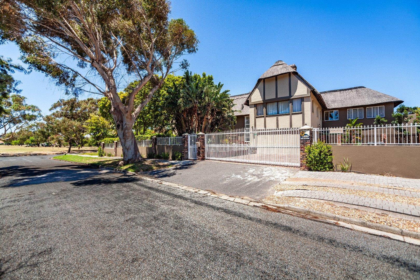 Pinelands, Cape Town Property Property and houses for sale in
