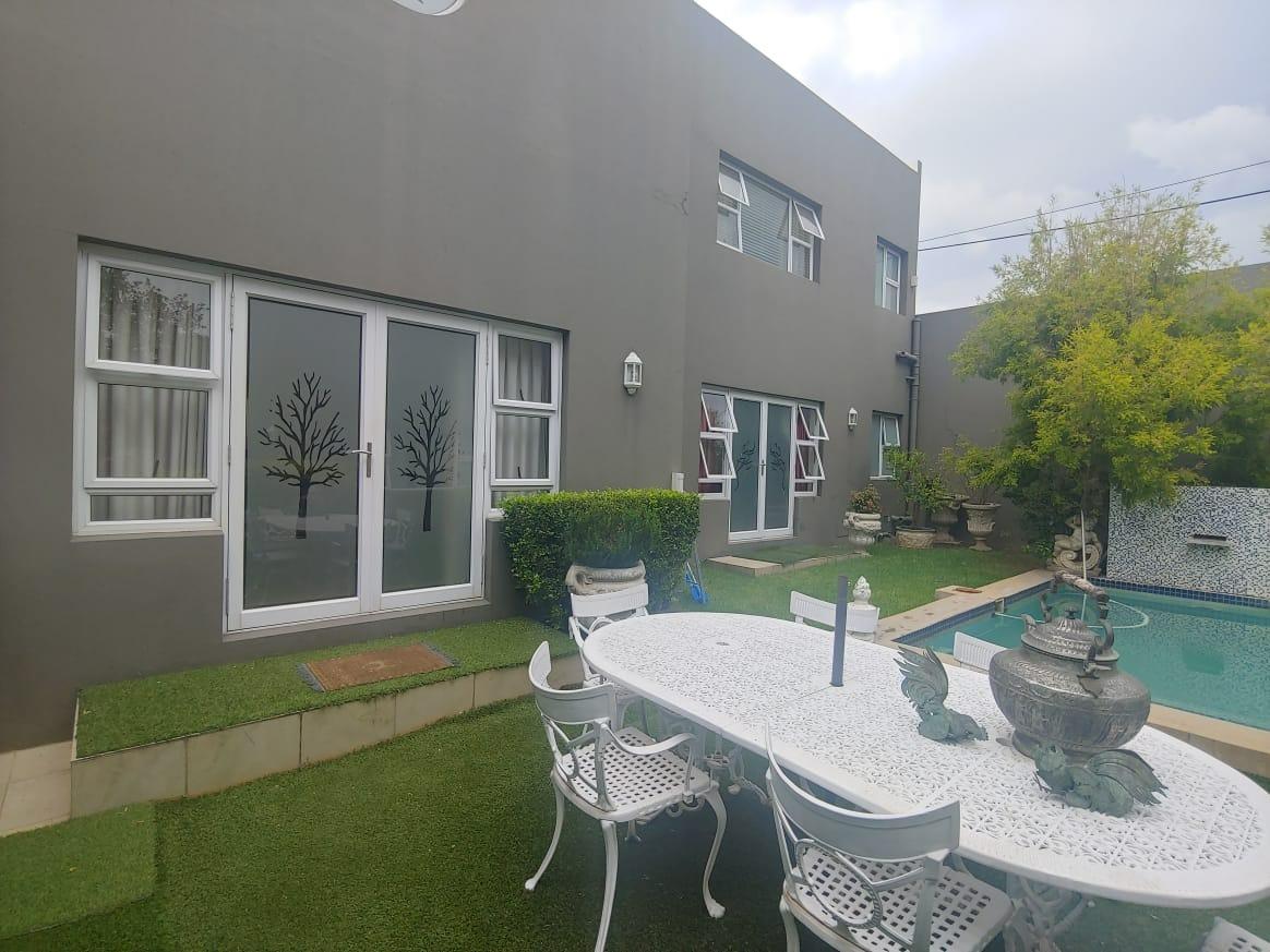 Parkhurst Property Apartments / flats to rent in Parkhurst
