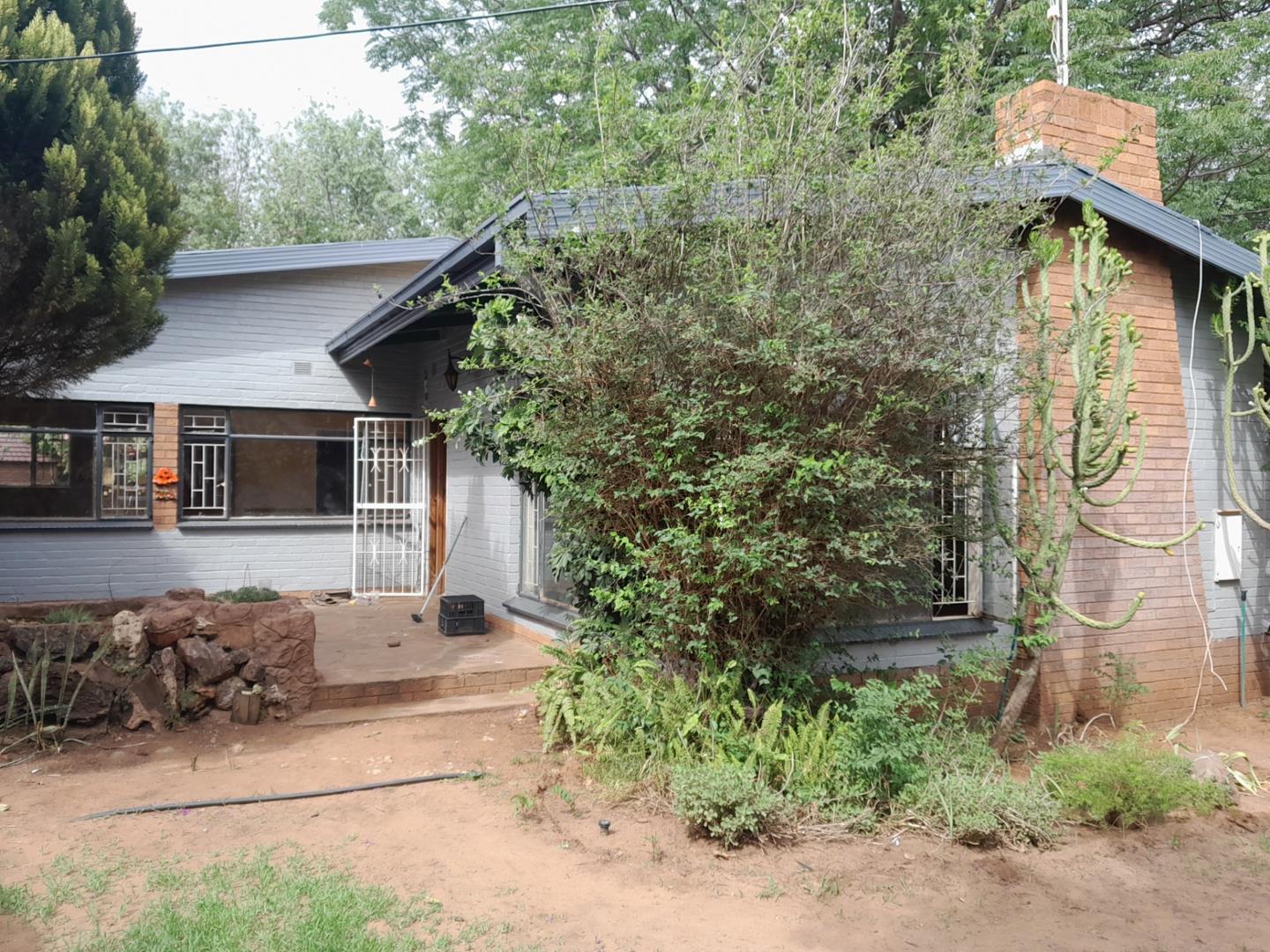 3 Bedroom House for sale in Kuruman P24113791746