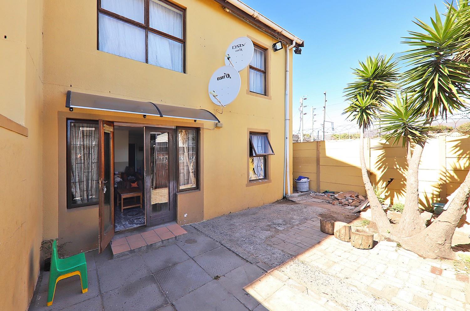 Retreat Property Property and houses for sale in Retreat Page 2