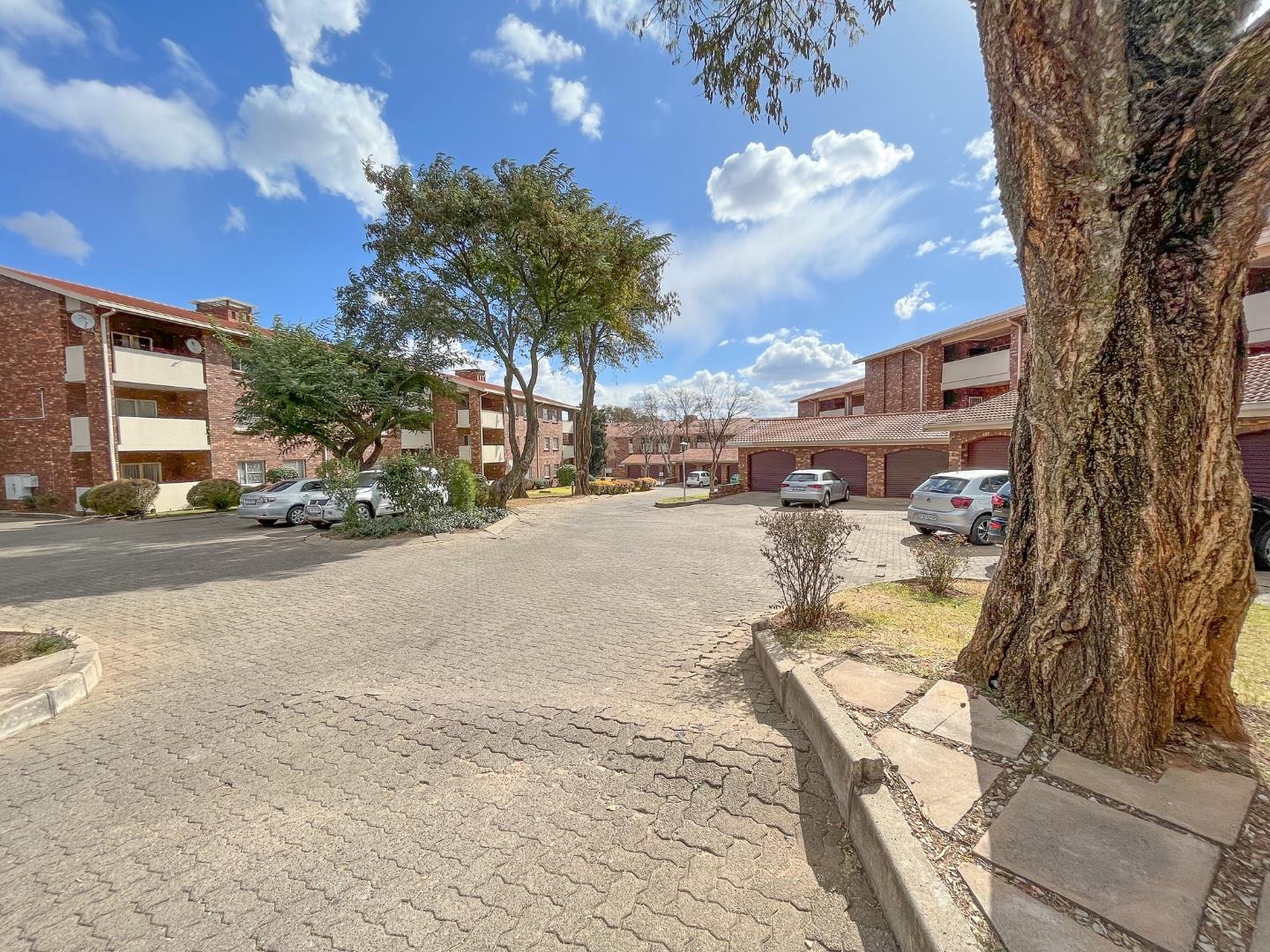 4 Bedroom Apartment / flat to rent in Sunninghill 7 Edison Rd P24