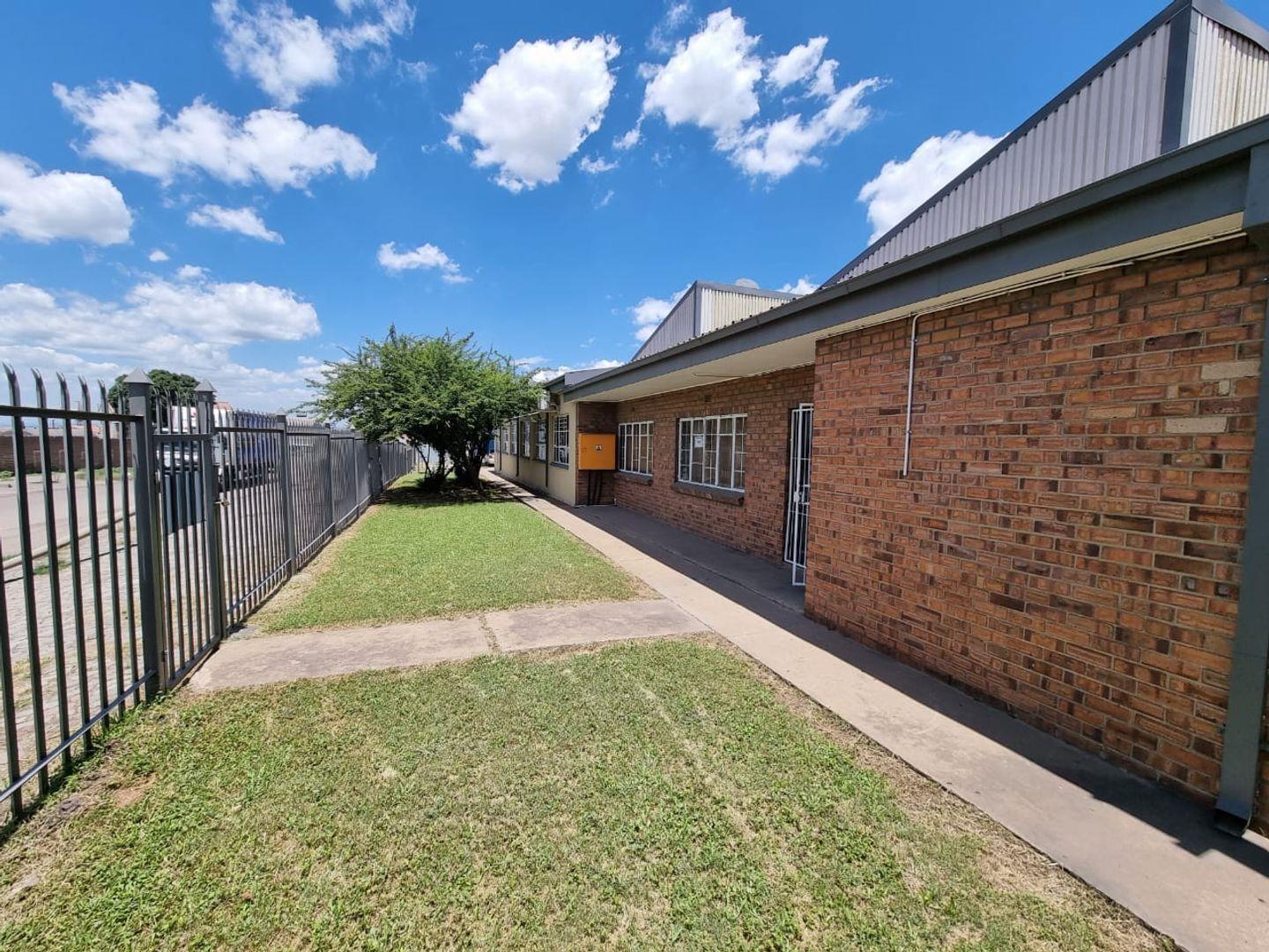 Industrial property for sale in Zinniaville P24113794819