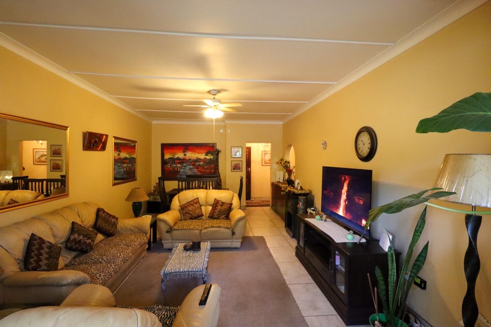 3 Bedroom Apartment / flat for sale in Arboretum P24113794953