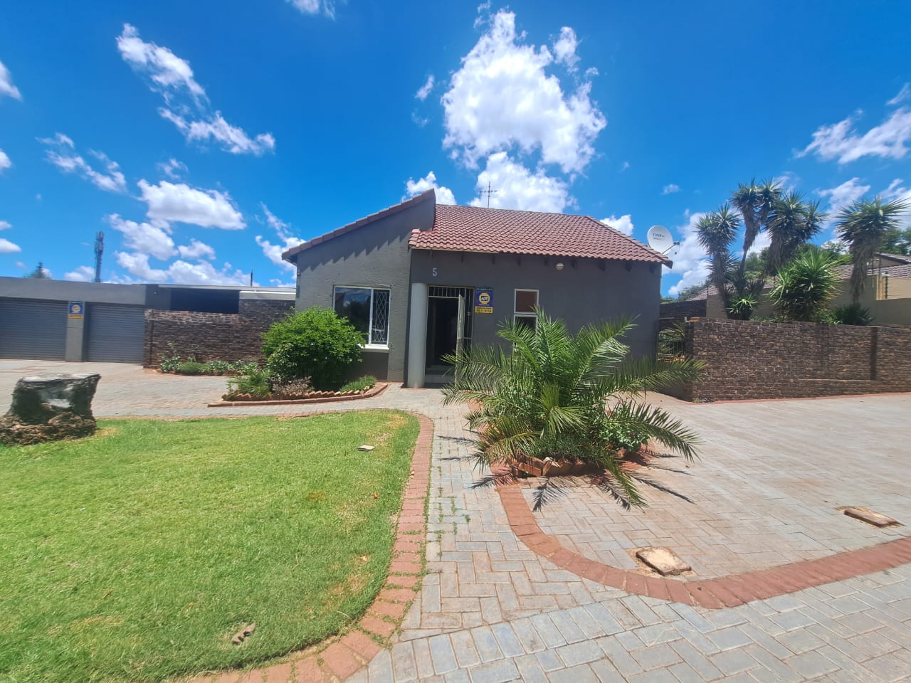Townhouses for sale in Heidelberg, Gauteng Heidelberg, Gauteng