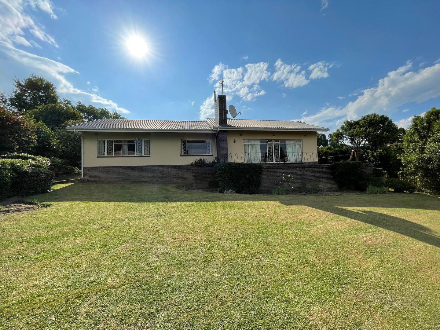 4 Bedroom House for sale in Mooi River P24113799252