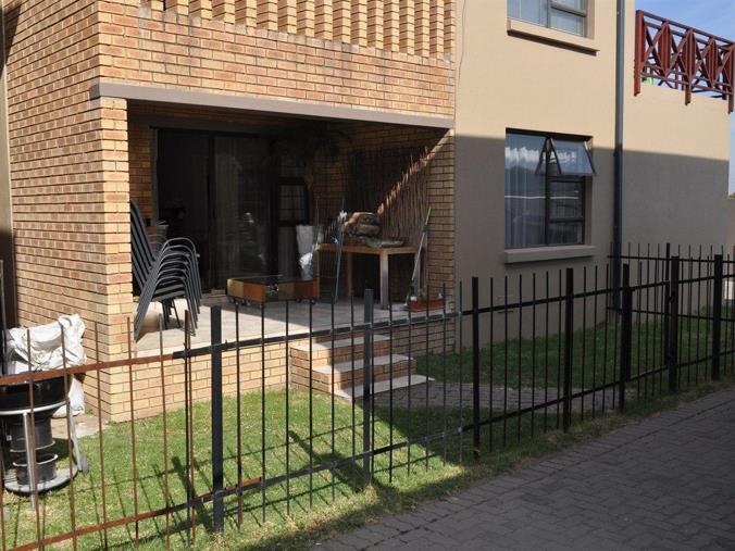 3 Bedroom Apartment / Flat to Rent in Brackenhurst