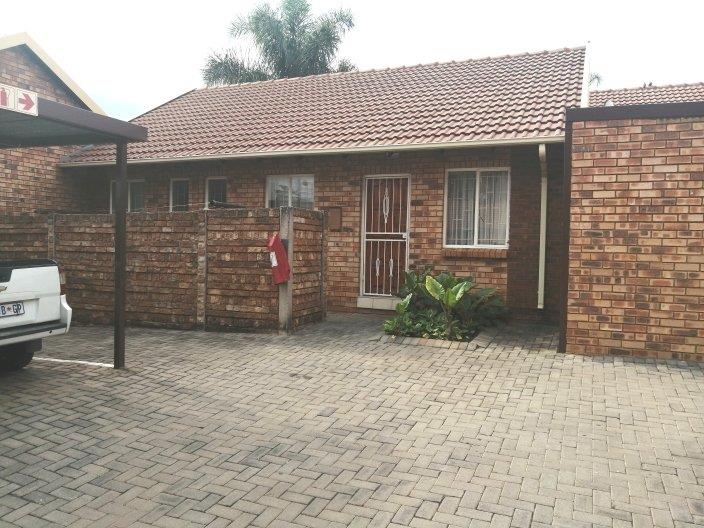 Townhouses to rent in Centurion Centurion Property