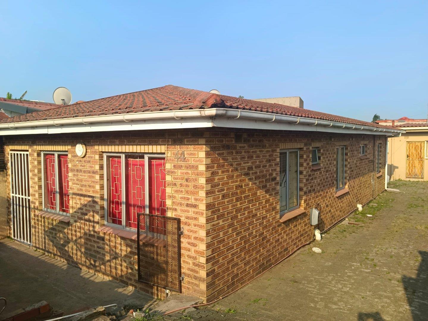 Bluff Property Property and houses for sale in Bluff