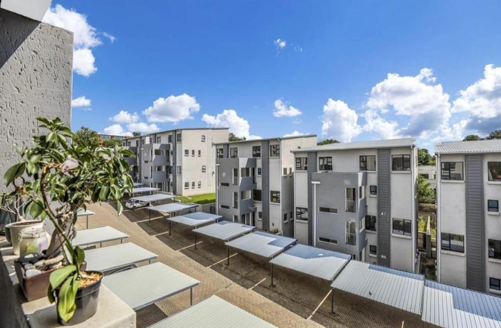 2 Bedroom Apartment / flat to rent in Morningside P24113807311