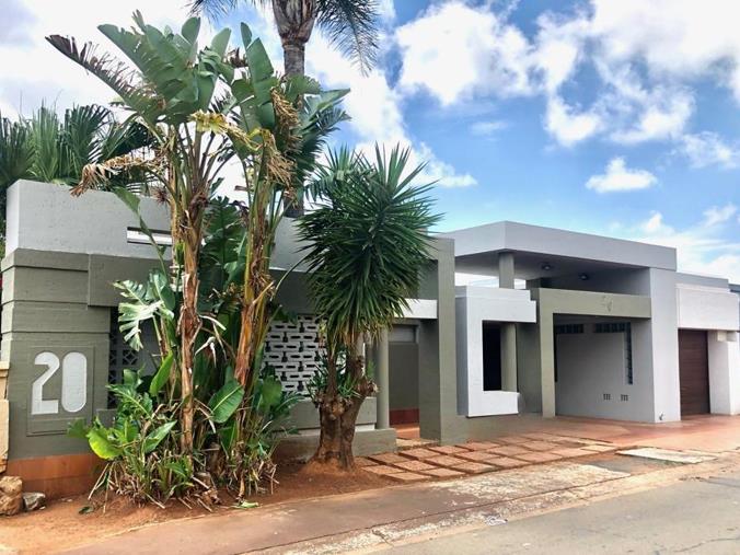 3 Bedroom House for Sale in Lenasia Ext 5