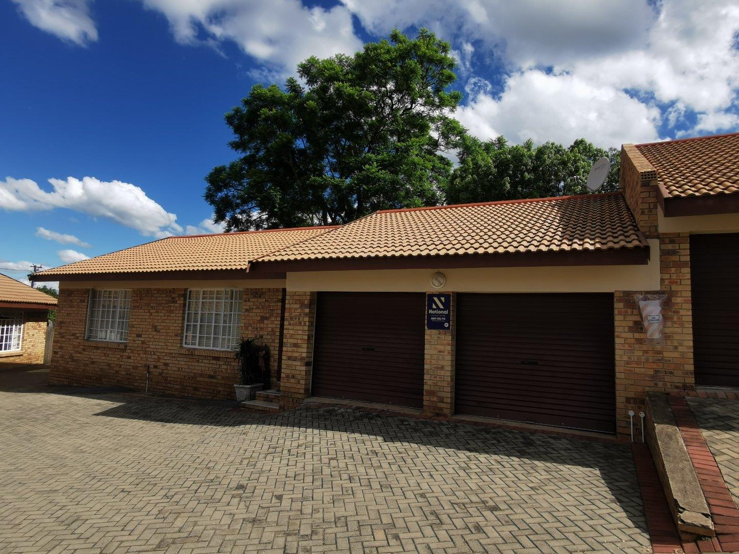 2 Bedroom Townhouse for sale in Pioneer Park P24113808374