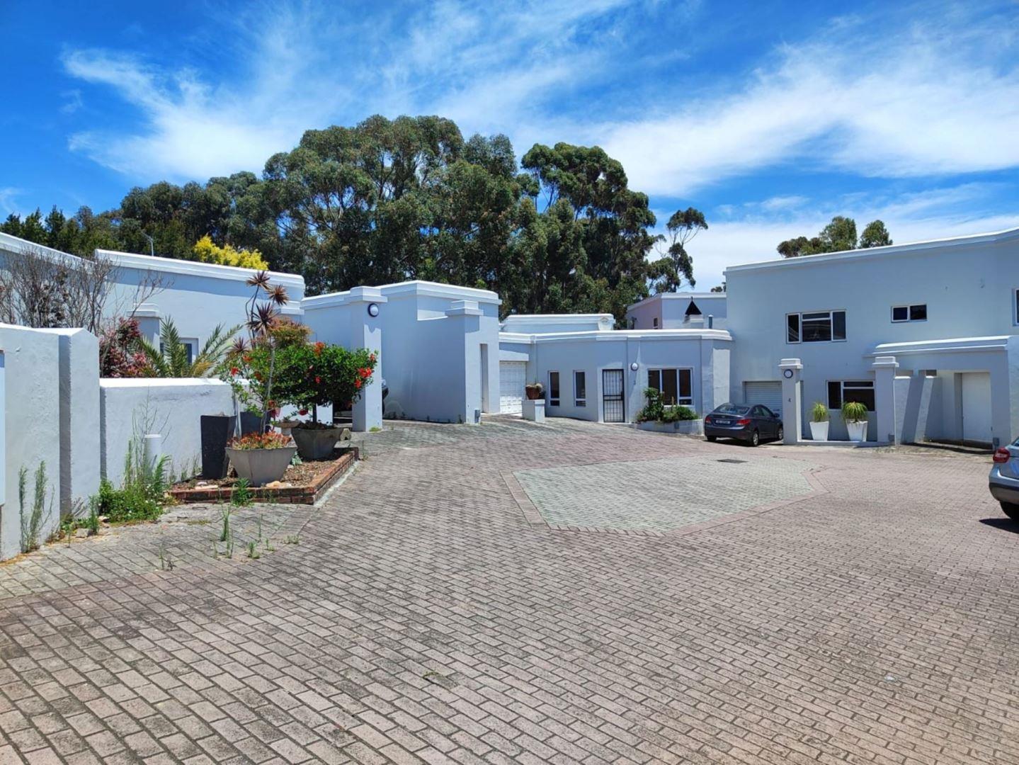 Townhouses for sale in Bredasdorp Bredasdorp Property