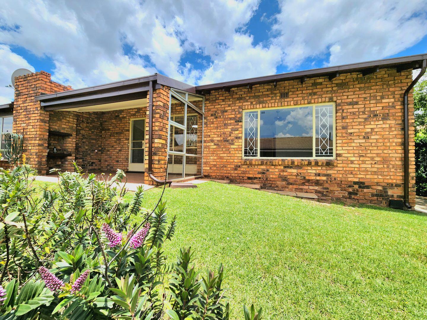 2 Bedroom House for sale in Florida Glen P24113303713