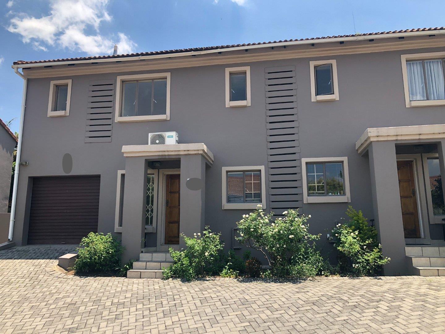 3 Bedroom Townhouse for sale in Halfway Gardens P24113814078