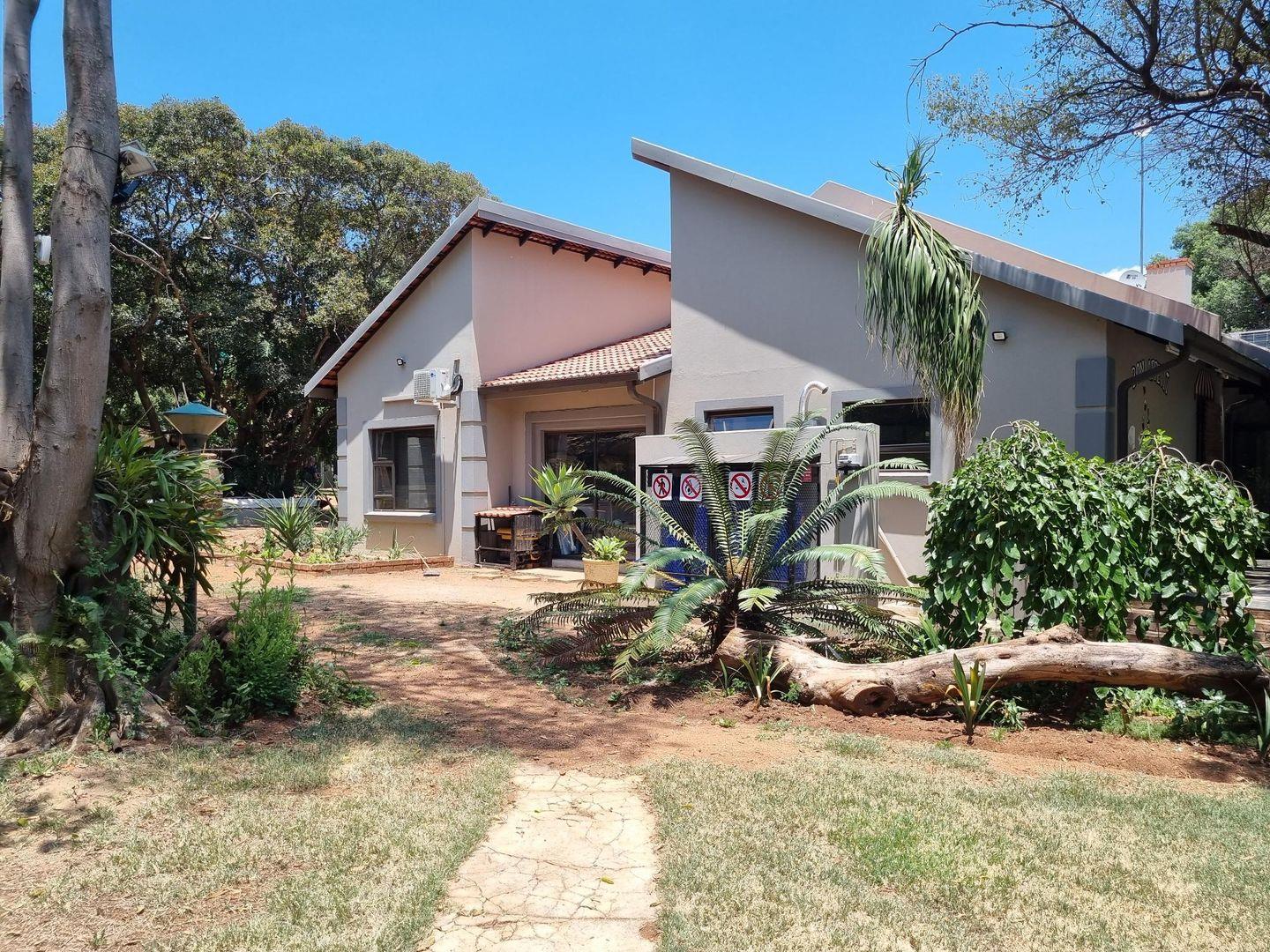 Commercial property for sale in Hartbeespoort Rural P24112252789