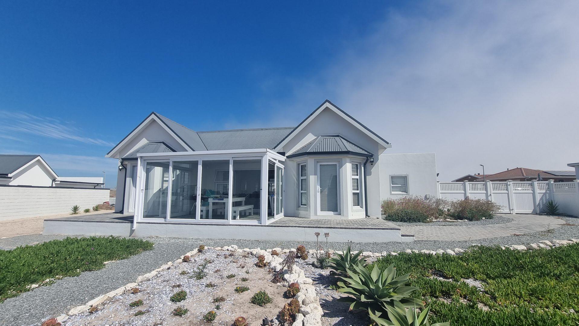 3 Bedroom House for sale in Yzerfontein 100 Versveld Street P24