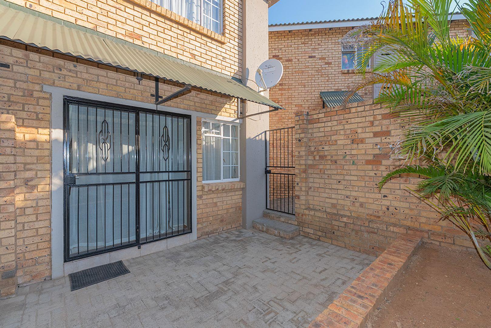 Primrose Property Townhouses to rent in Primrose