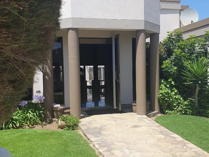 5 Bedroom House for Sale in Fairways