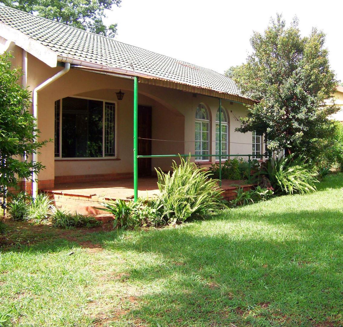 3 Bedroom House for sale in Merrivale P24113818028