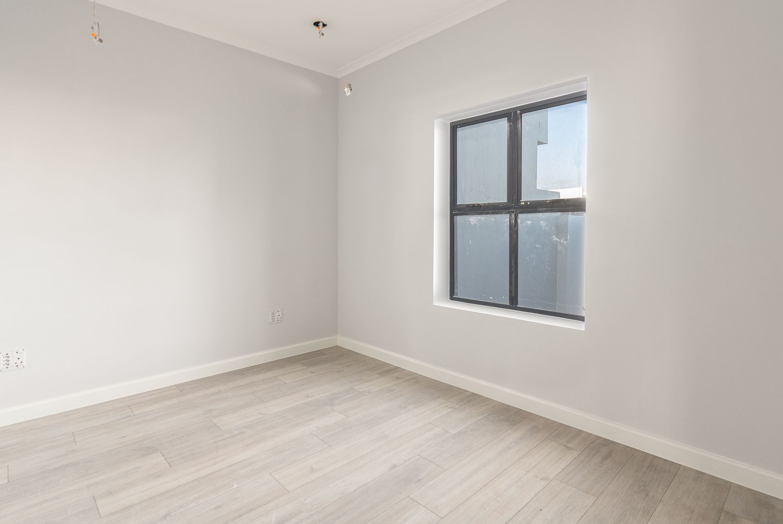 4 Bedroom House for sale in Sandown P24113819911