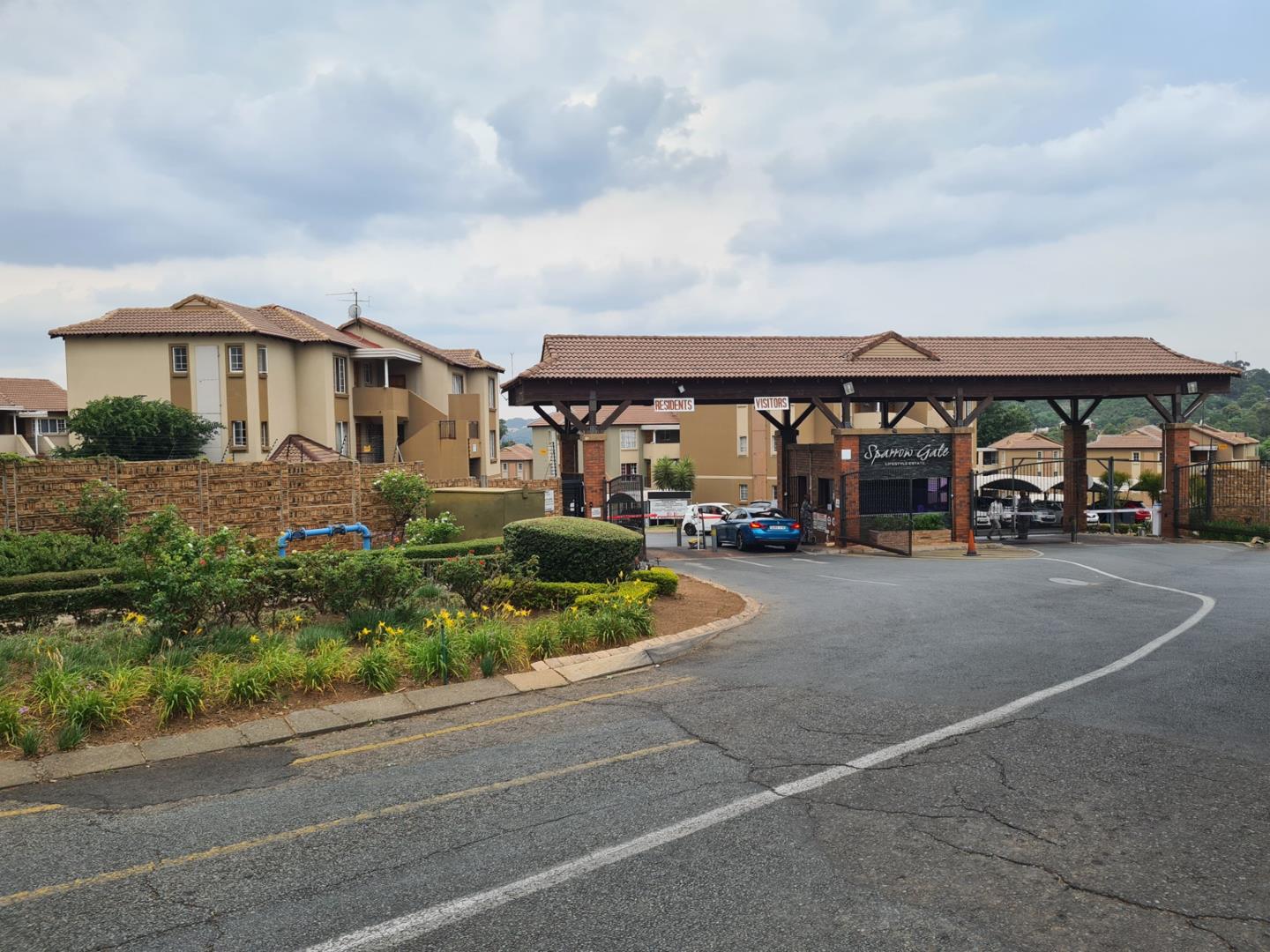 3 Bedroom Townhouse for sale in Meredale P24113820562