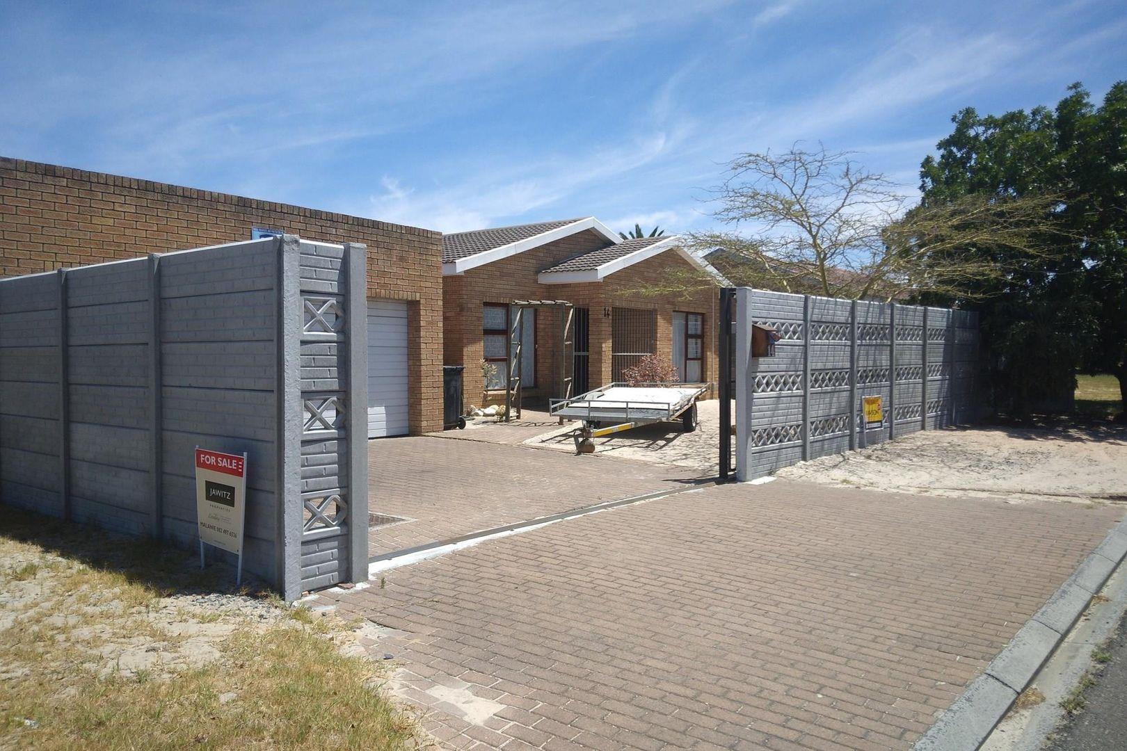 4 Bedroom House for sale in St Dumas P24113821224