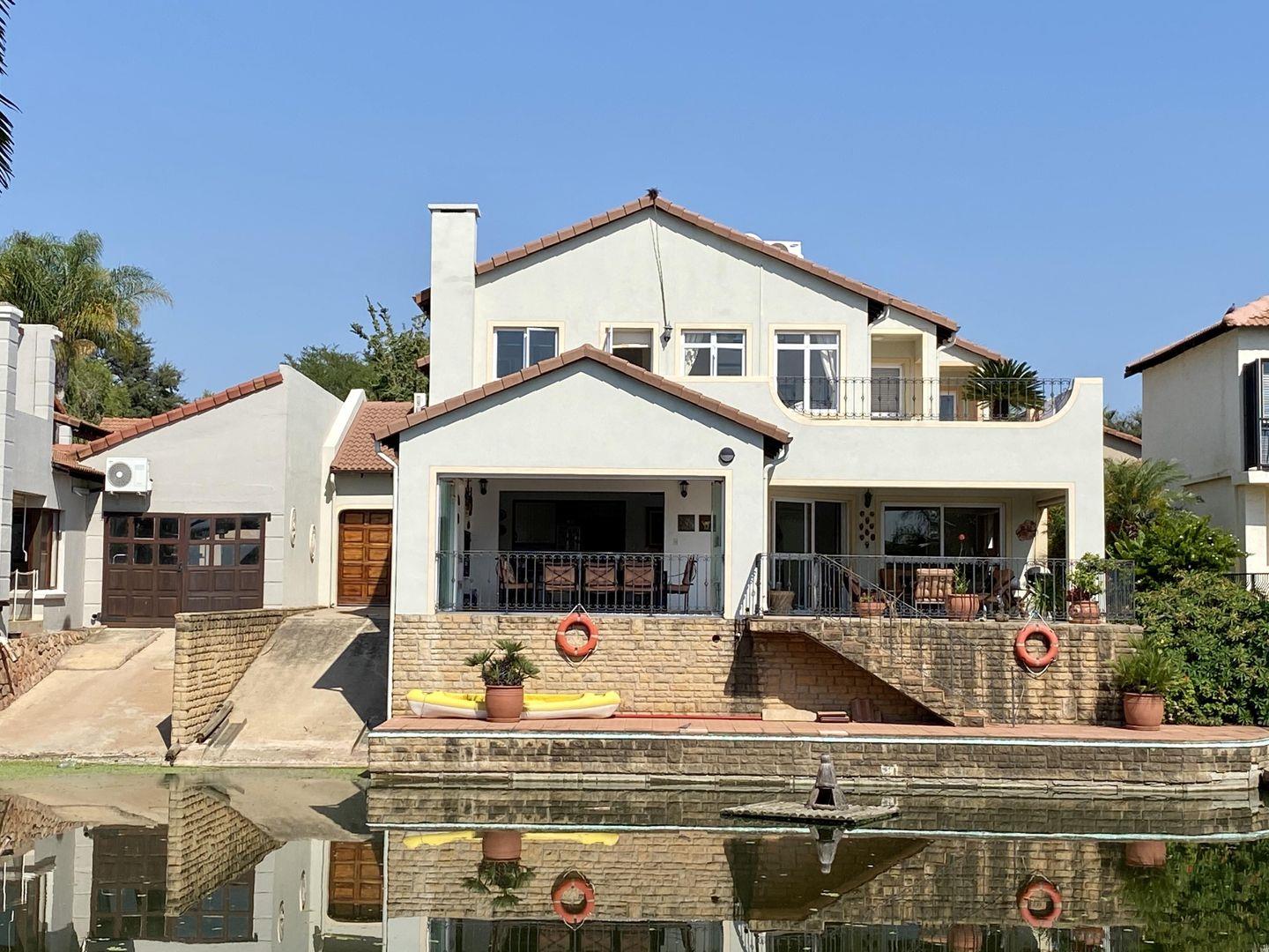 4 Bedroom House for sale in Eagles Landing P24108555890