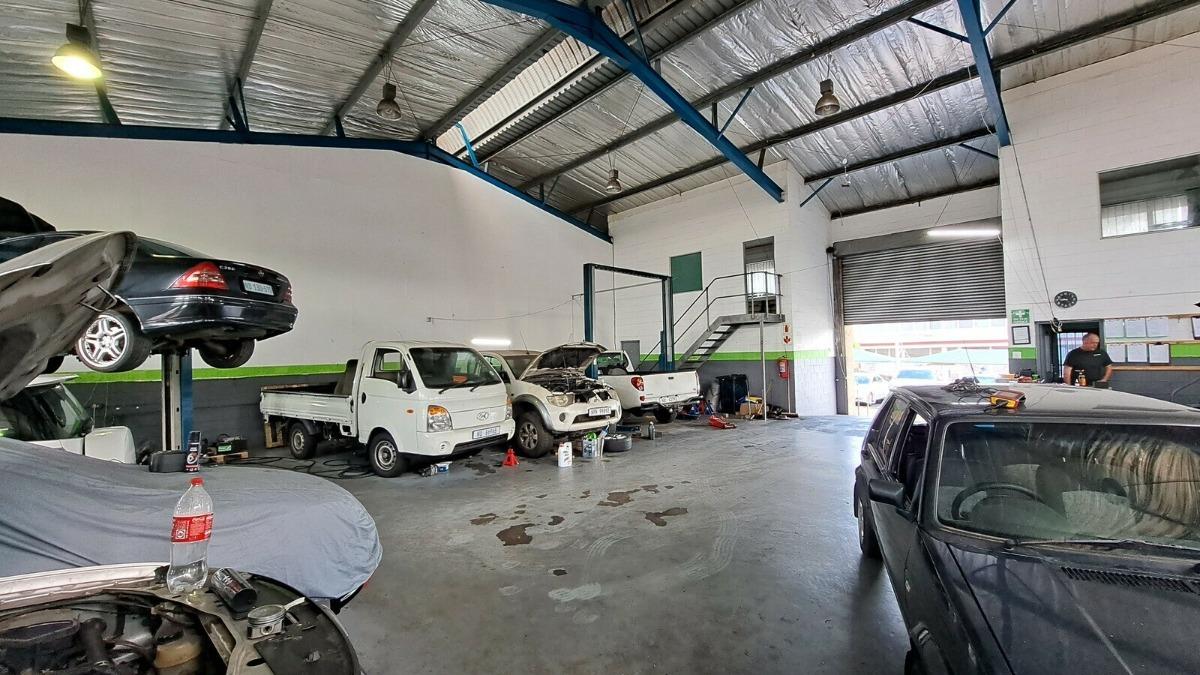 Industrial property to rent in New Germany 143 Crompton Street P24