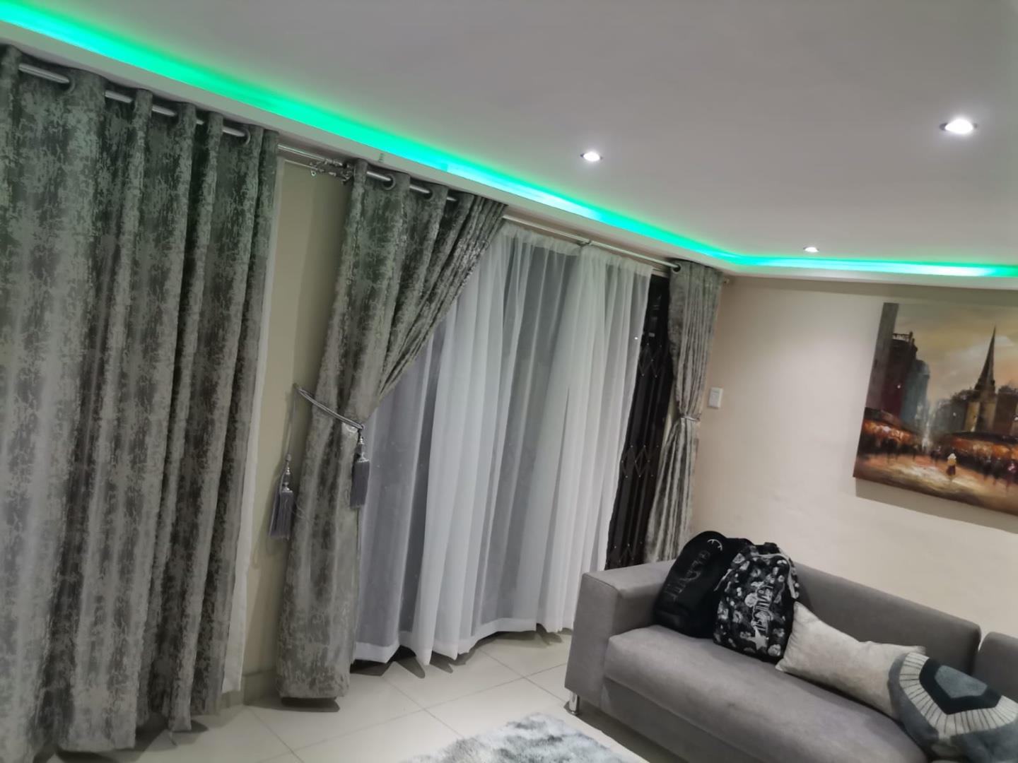 2 Bedroom House to rent in Greenbury P24113823514