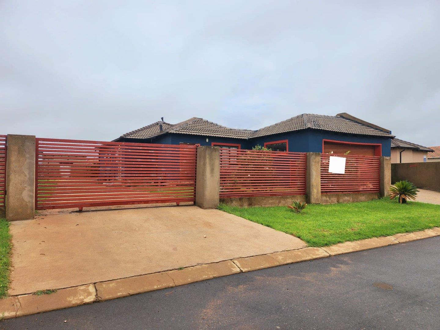 Azaadville Gardens Property Property and houses for sale in