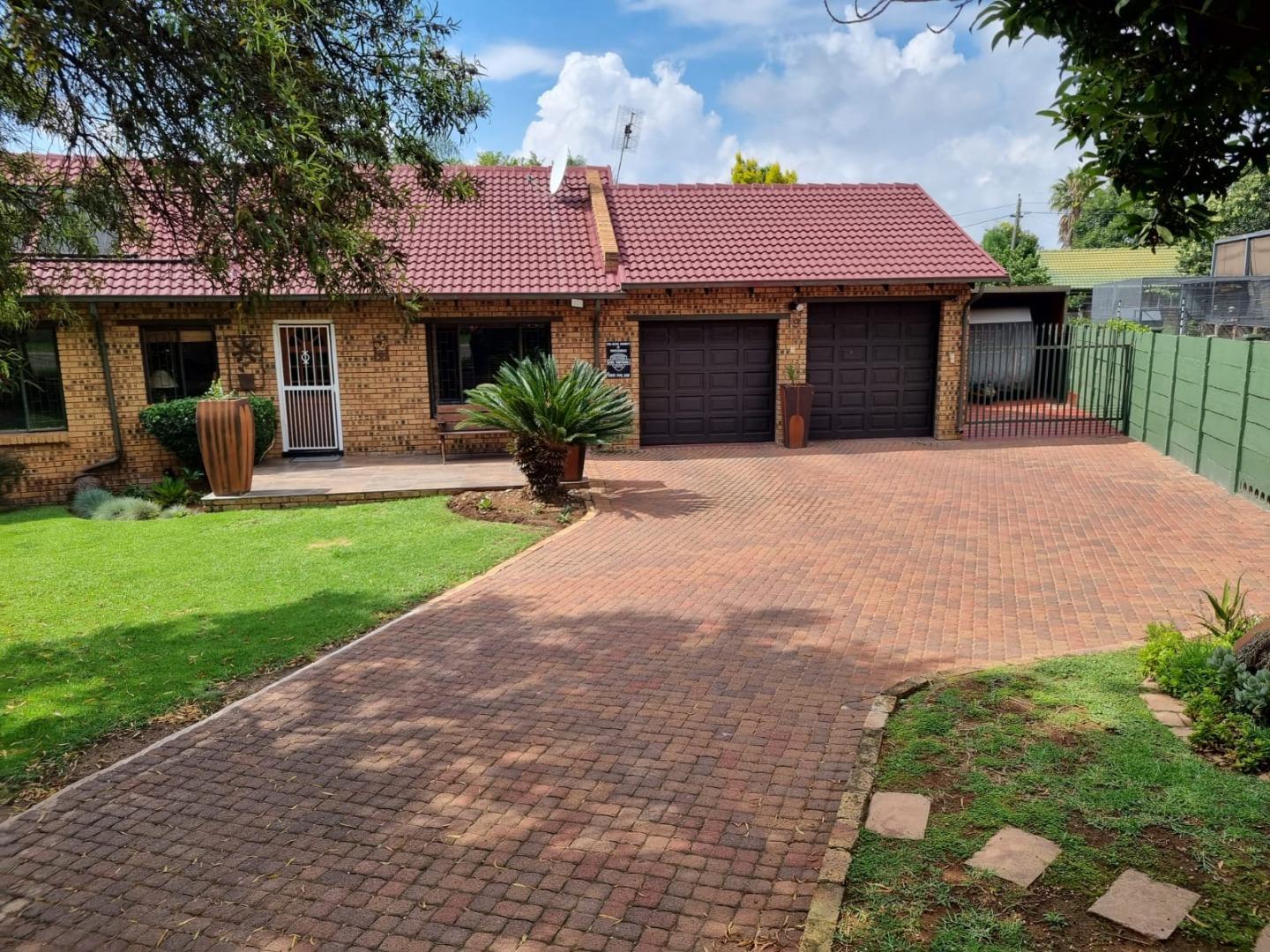 Emalahleni Property Houses for sale in Emalahleni