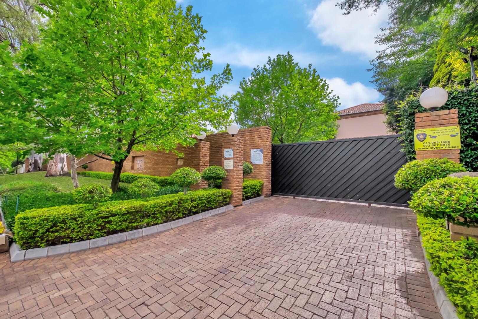 2 Bedroom Apartment / flat for sale in Ferndale P24113824212