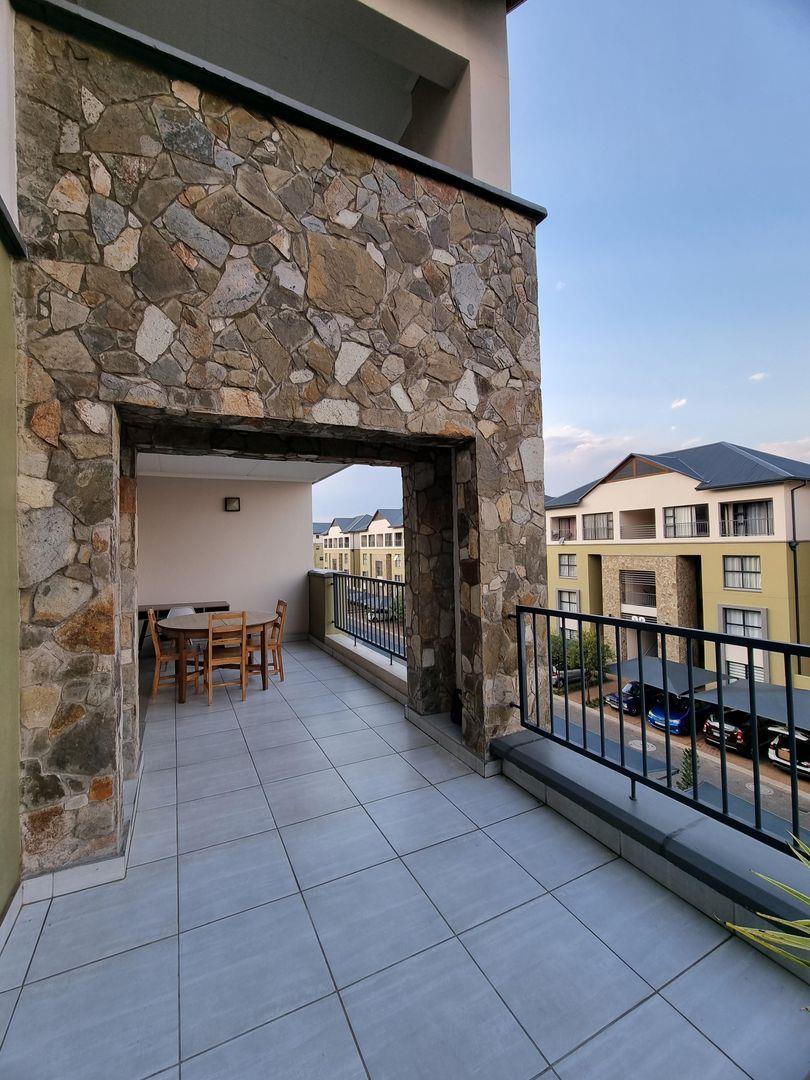 2 Bedroom Apartment / flat for sale in Waterfall P24113824240