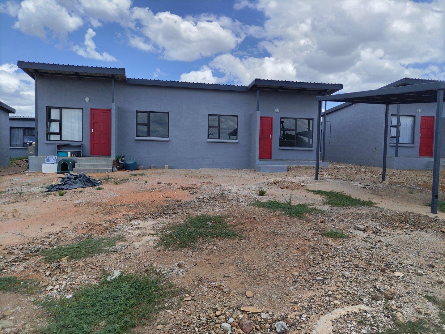 2 Bedroom House for sale in Orania K217, Heuningboslaan P24113824476