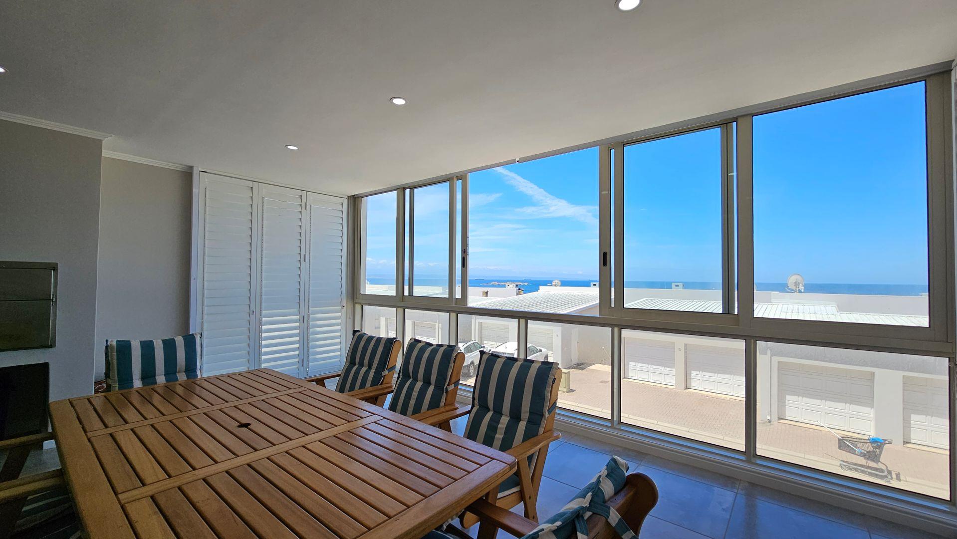 5 Bedroom House for sale in Diaz Beach P24113827521