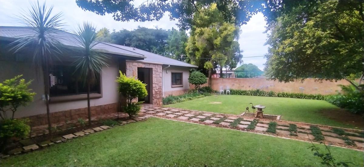 Waverley, Pretoria Property Houses for sale in Waverley, Pretoria Page 2