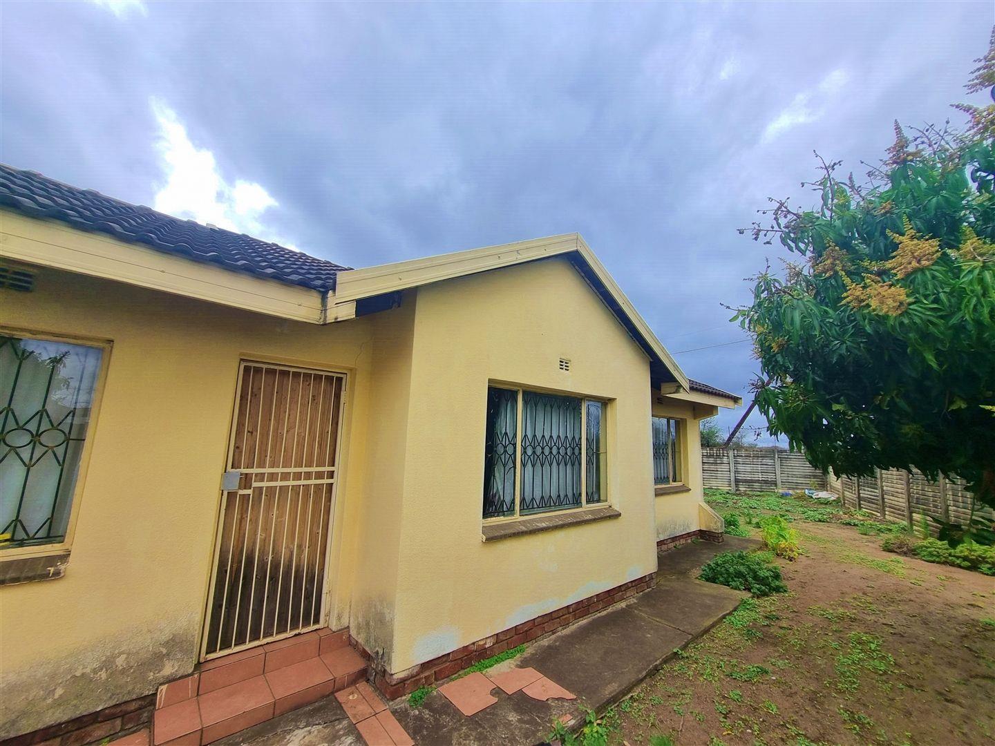3 Bedroom House for sale in Louis Trichardt P24113215088
