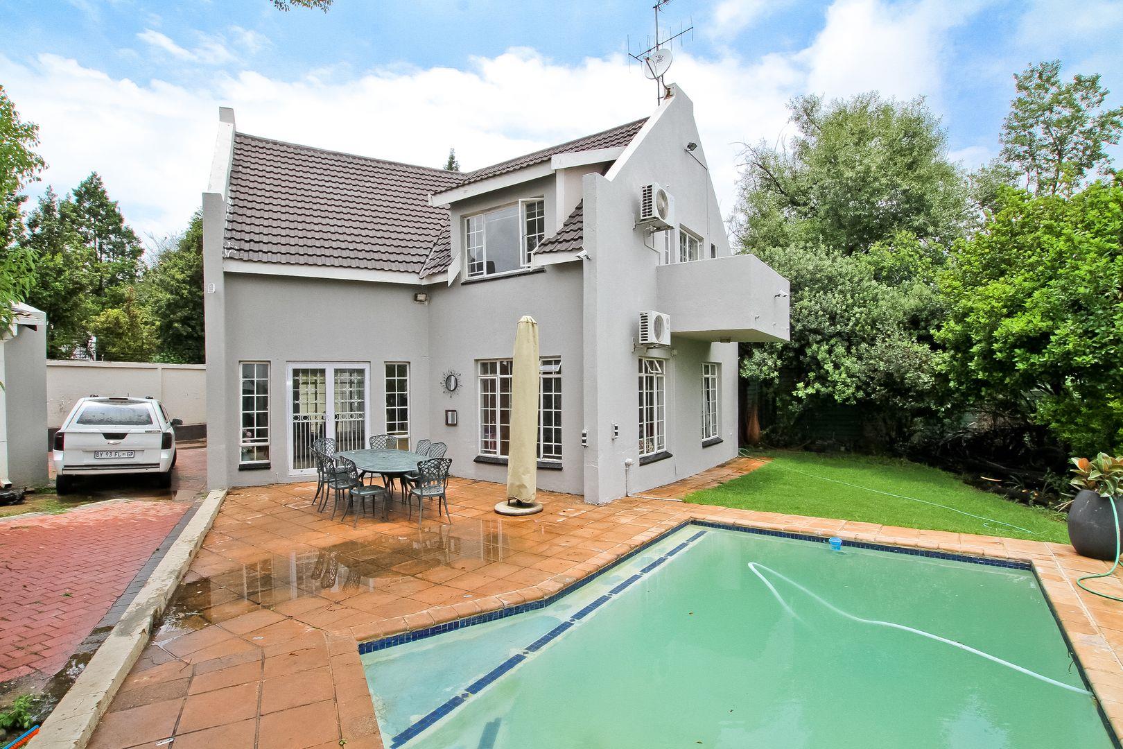 3 Bedroom House for sale in Corlett Gardens P24113830203
