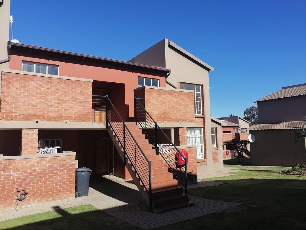 Honeydew Ridge Property Apartments / flats to rent in Honeydew Ridge