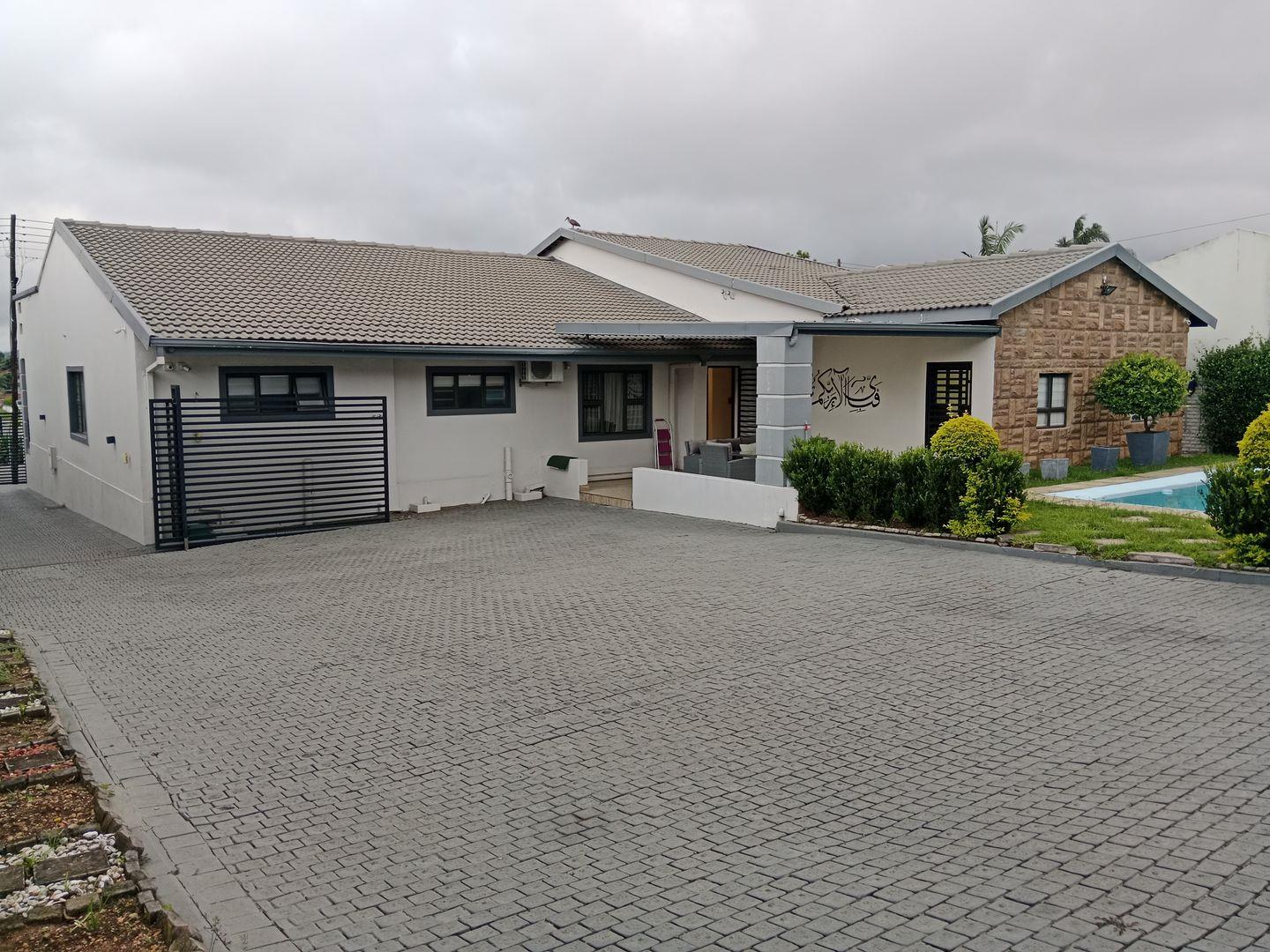 4 Bedroom House for sale in Mountain Rise P24113833650