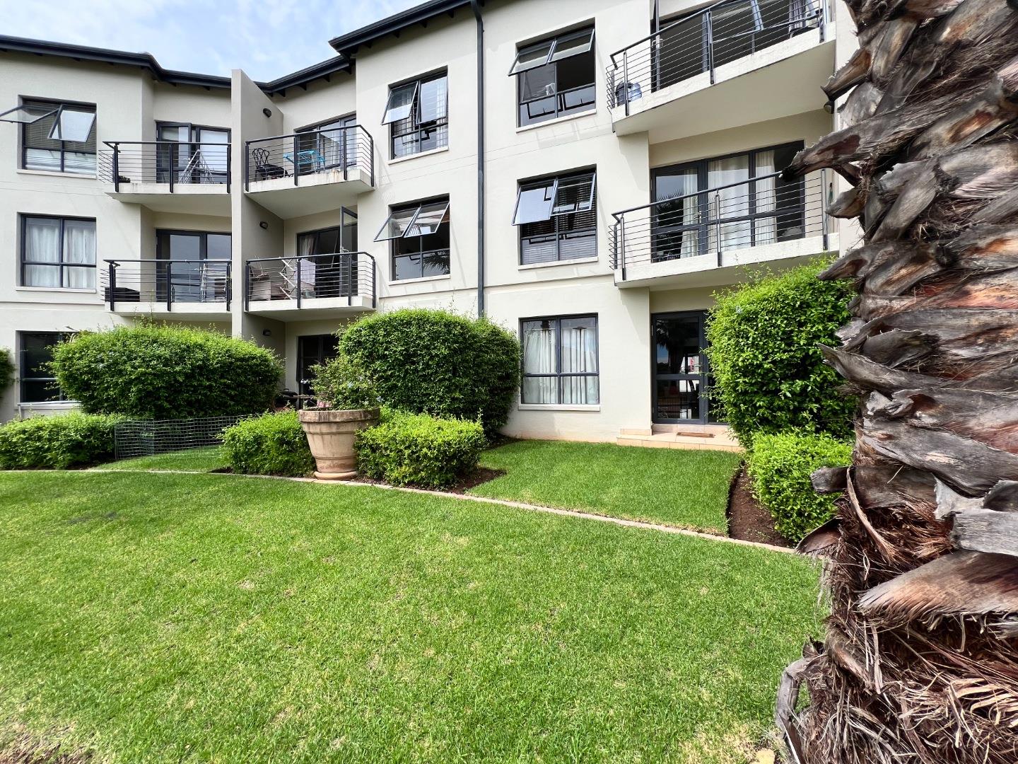 2 Bedroom Apartment / flat for sale in Wendywood Esprit Estate, 29