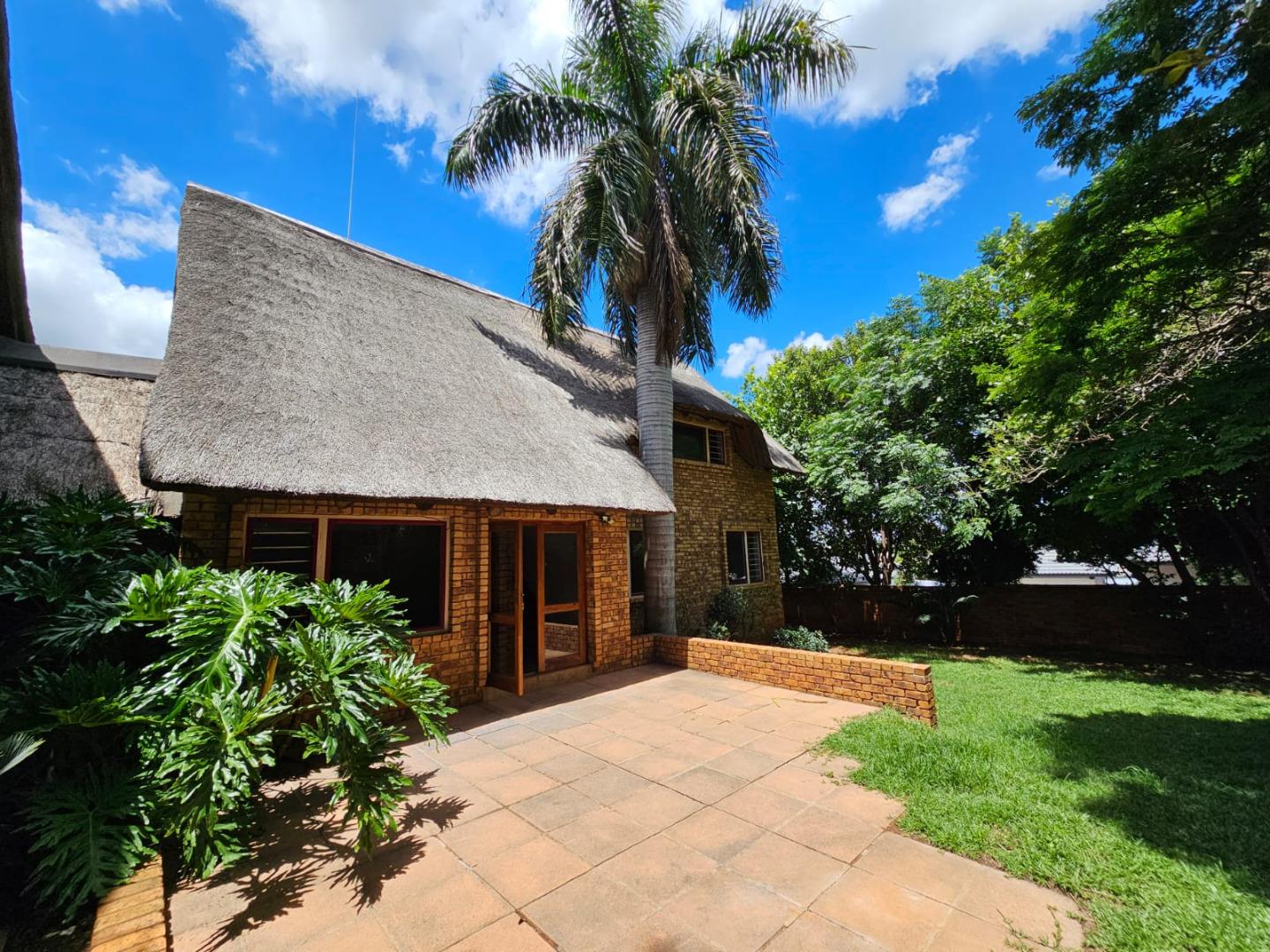 3 Bedroom House for sale in Faerie Glen P24113836941