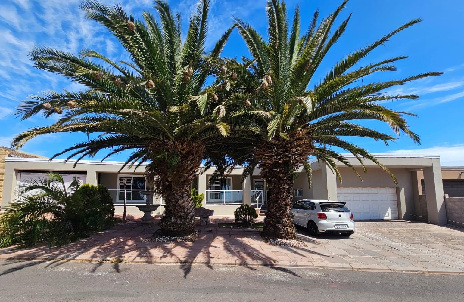 3 Bedroom House for sale in Vredenburg 20 Scorpio Street P24113837332