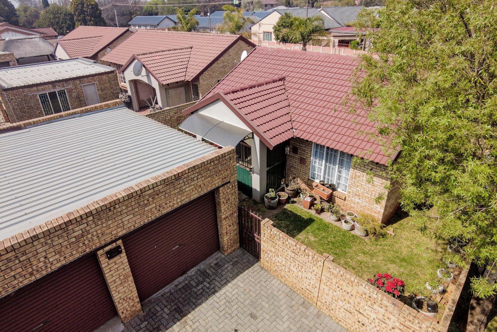 Townhouses for sale in Germiston Germiston Property