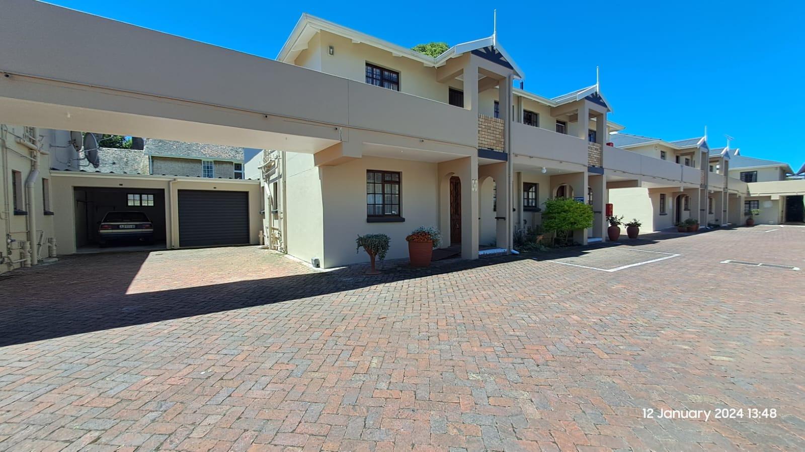 St Park Property Apartments / flats for sale in St