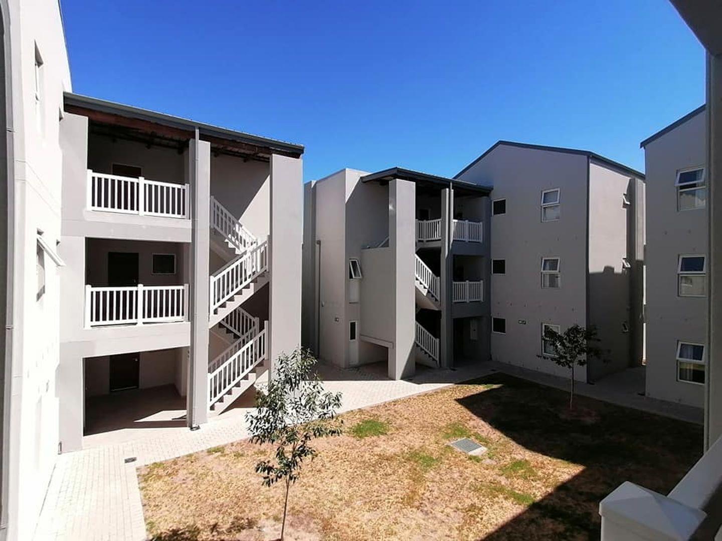Apartments / flats for sale in Paarl Paarl Property Page 4