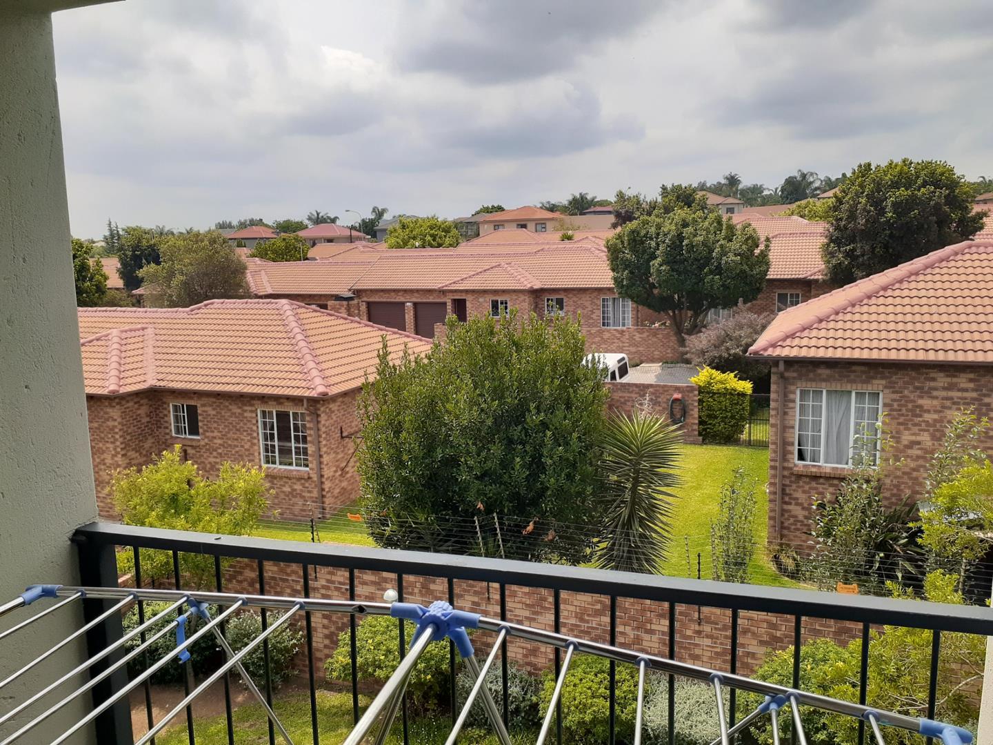 2 Bedroom Apartment / flat for sale in Amberfield P24113839688