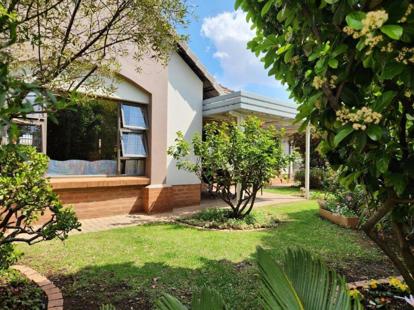 Douglasdale Property Property and houses for sale in Douglasdale
